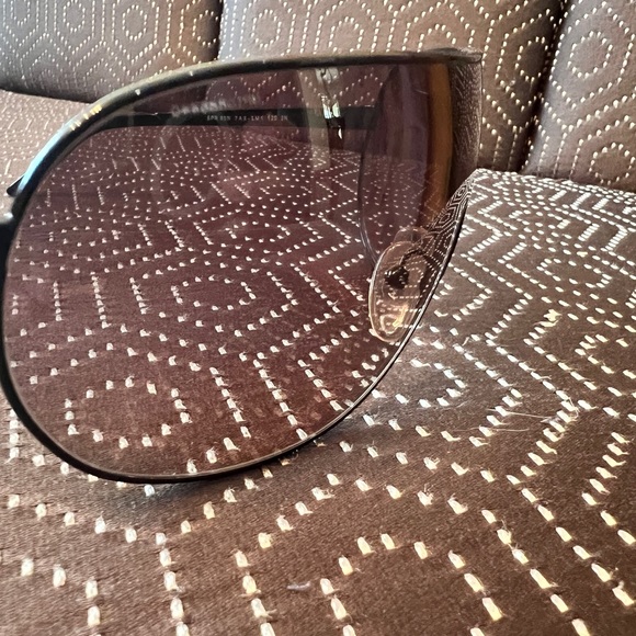Prada shields in Perfect condition. Black with gun metal grey tint. - Picture 3 of 10